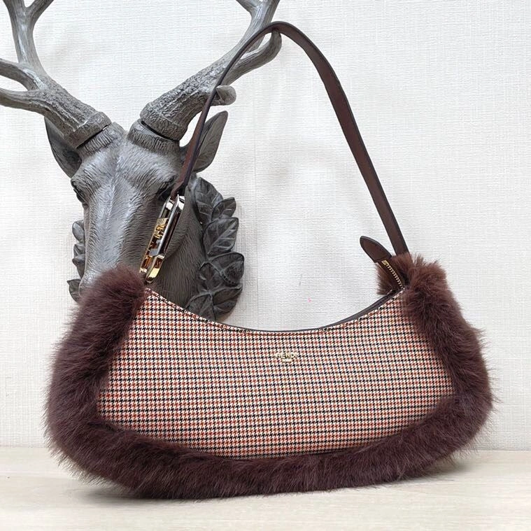 Vibrant Fendi Satchel Bags 57455