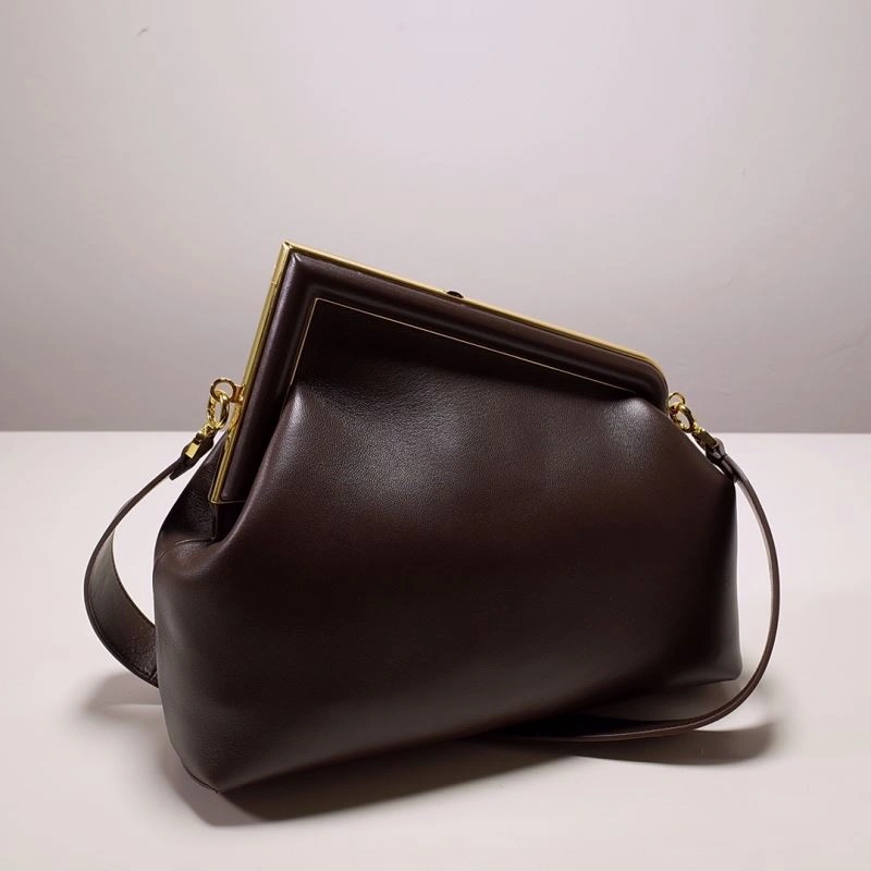 WellDesigned Fendi Satchel Bags 59333