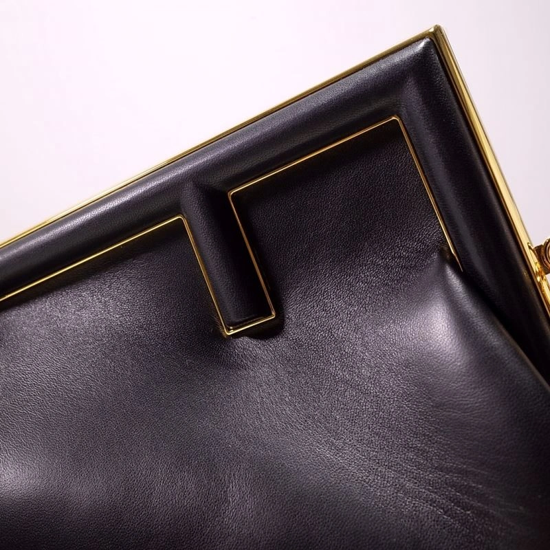 Fendi Satchel Bags RelaxedFit 59332