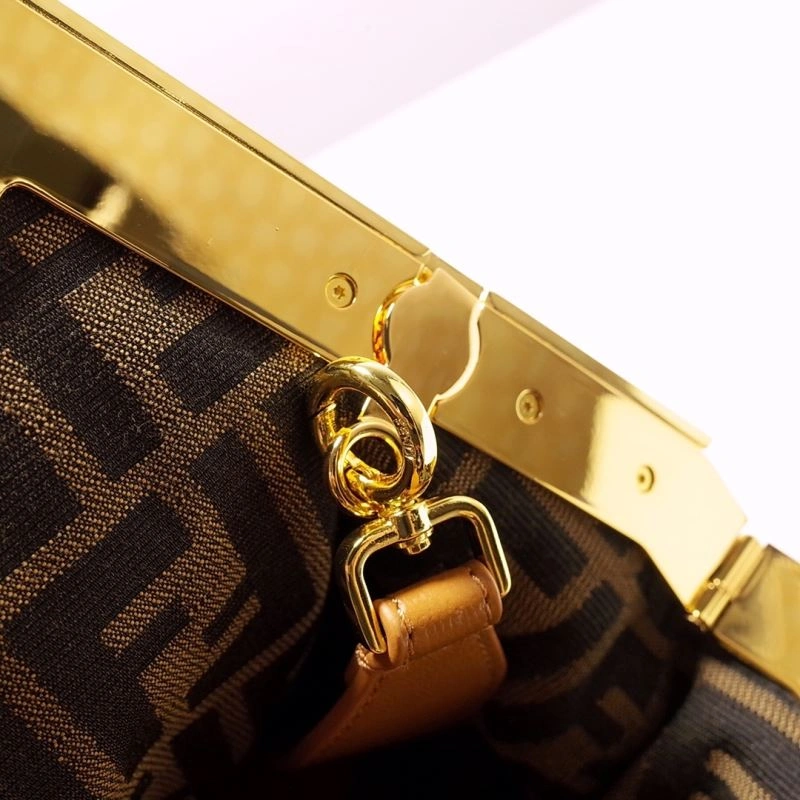 Sporty Fendi Satchel Bags 59324