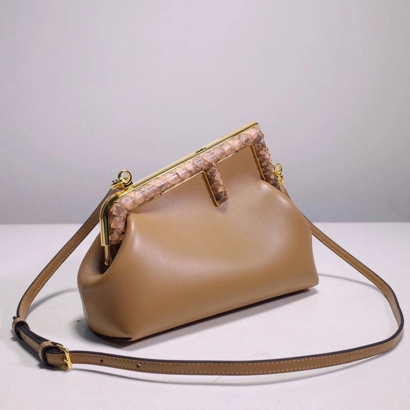 RelaxedFit Fendi Satchel Bags 59359