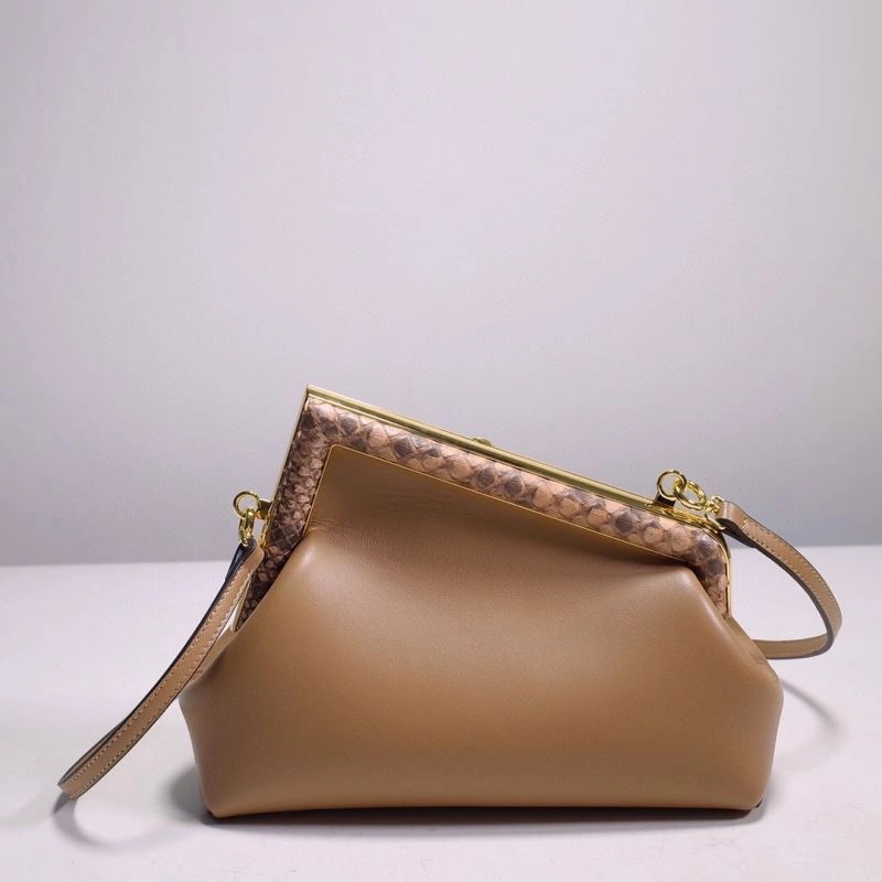 RelaxedFit Fendi Satchel Bags 59359