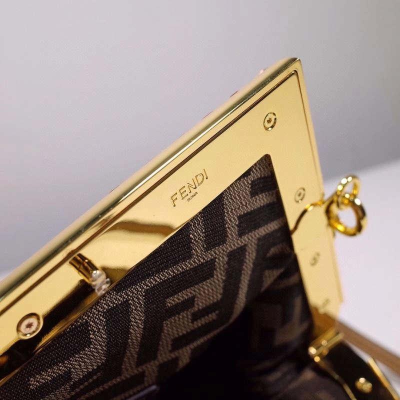 RelaxedFit Fendi Satchel Bags 59359