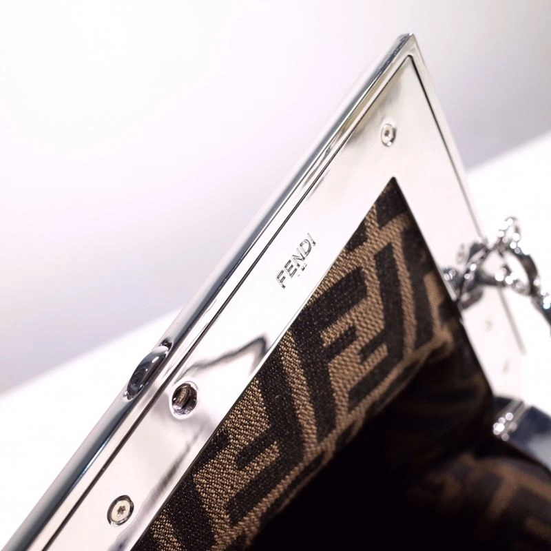 Fendi Satchel Bags Casual 59294