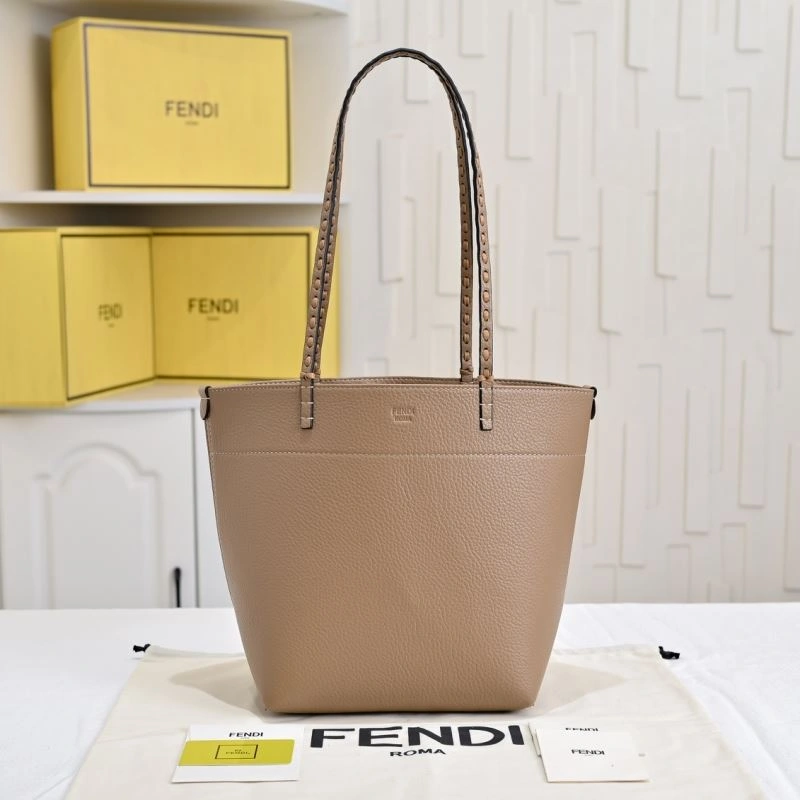 ComfortFit Fendi Shopping Bags 85205