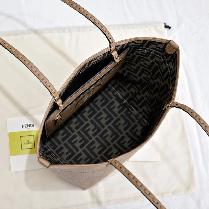 ComfortFit Fendi Shopping Bags 85205
