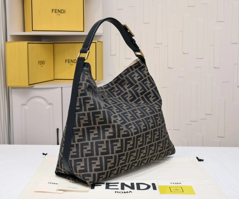 Fendi Shopping Bags Sporty 85172