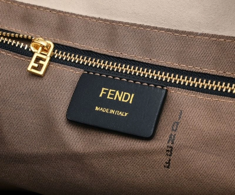 Fendi Shopping Bags Sporty 85172