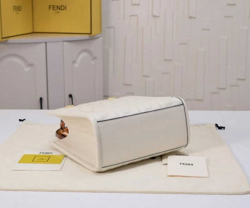 GoodFit Fendi Shopping Bags 85169