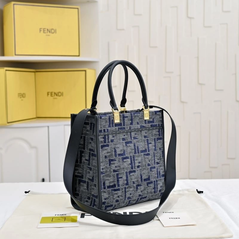 Fendi Shopping Bags Sleek 85181