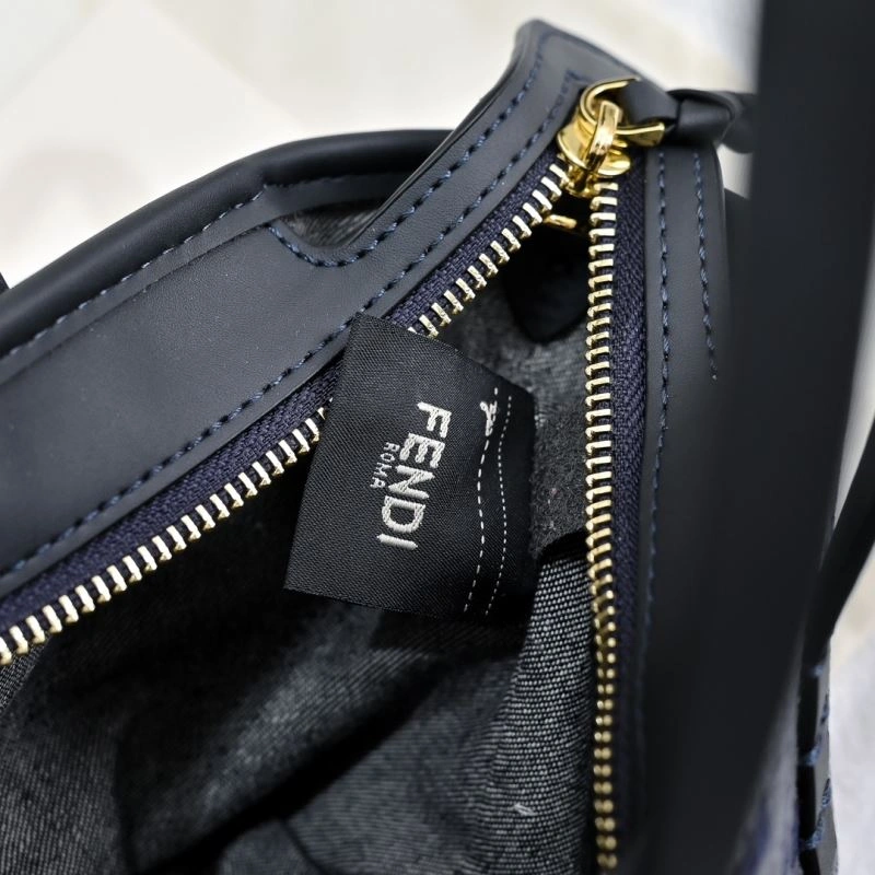 UrbanChic Fendi Shopping Bags 85177