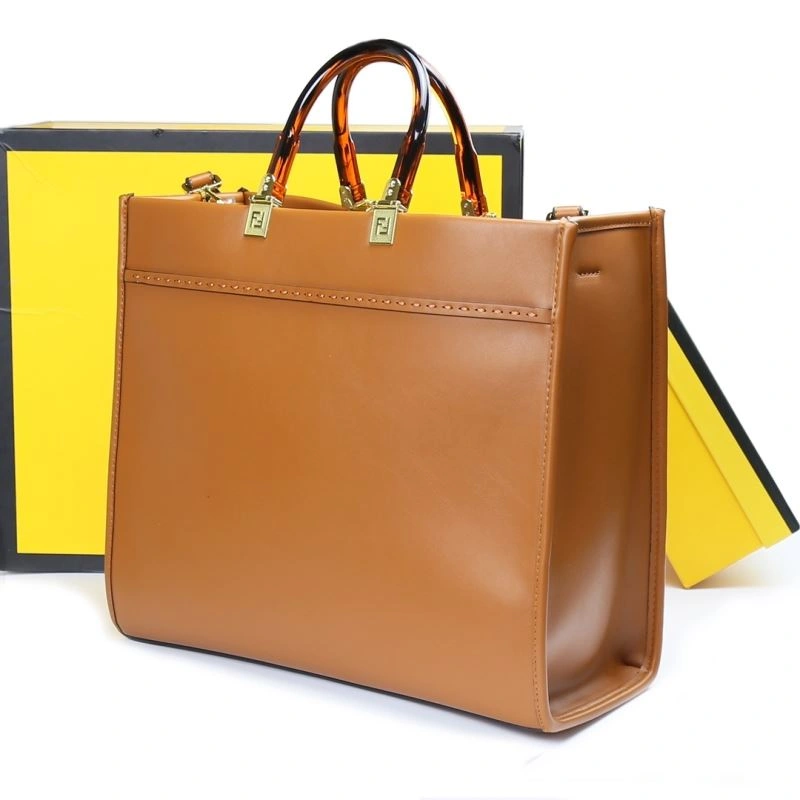 Timeless Fendi Shopping Bags 85164