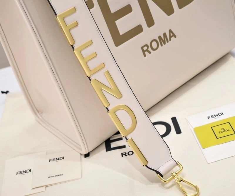 Fendi Shopping Bags Resilient 85156