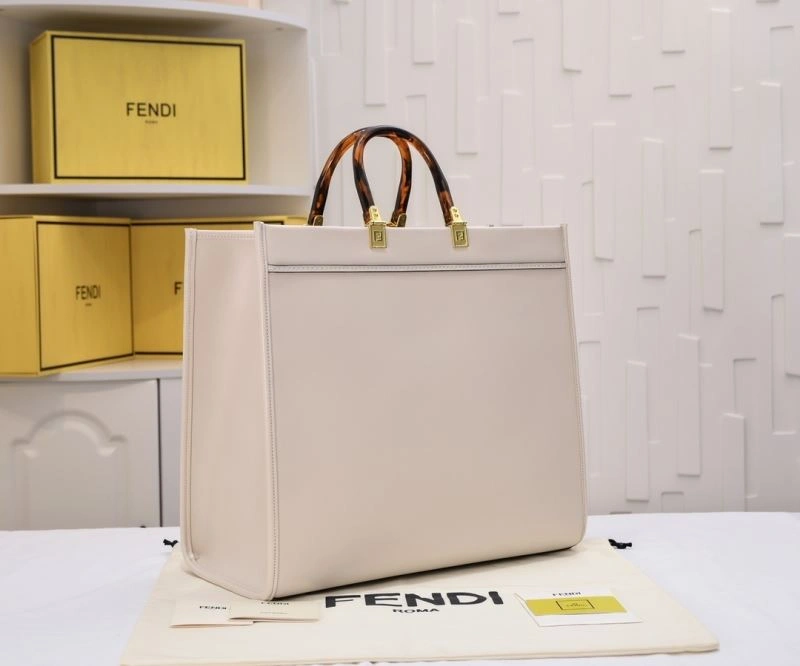 Fendi Shopping Bags Resilient 85156