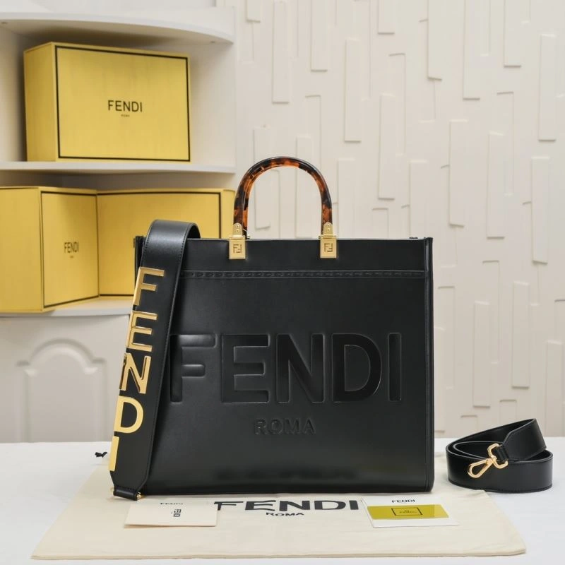 Fendi Shopping Bags Minimalist 85152