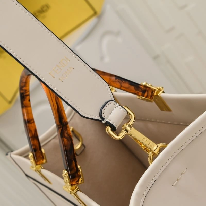 Trendy Fendi Shopping Bags 85151