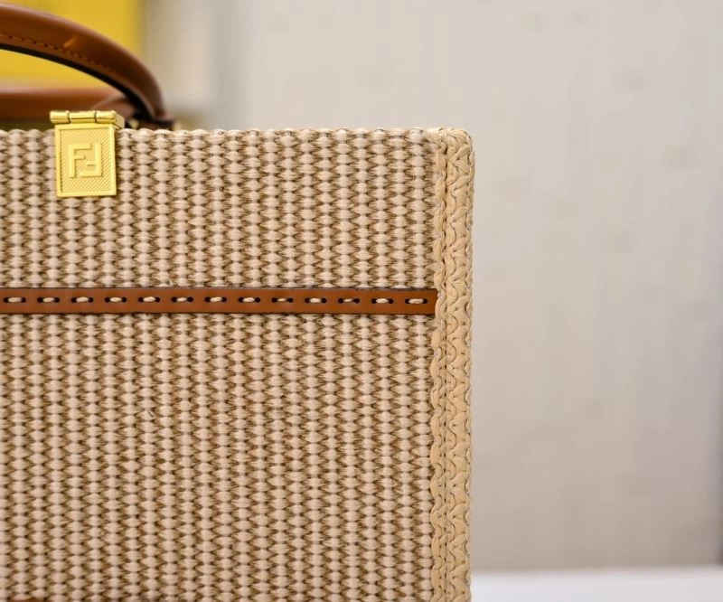 Timeless Fendi Shopping Bags 85149