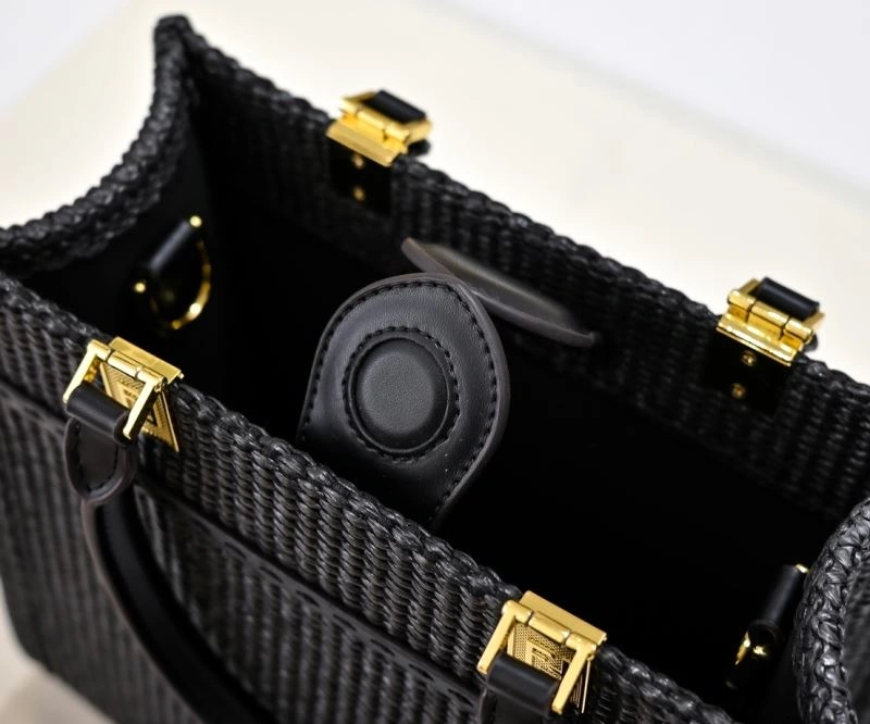 Seasonal Fendi Shopping Bags 85139