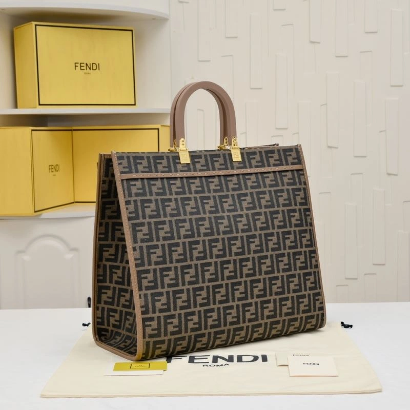 Resilient Fendi Shopping Bags 85255