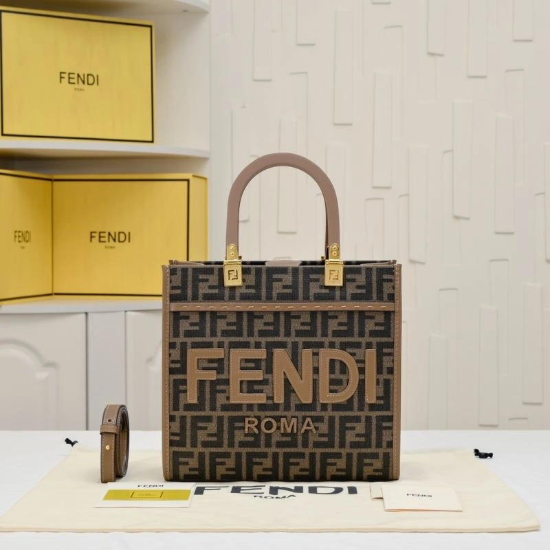 Fendi Shopping Bags RelaxedFit 85140