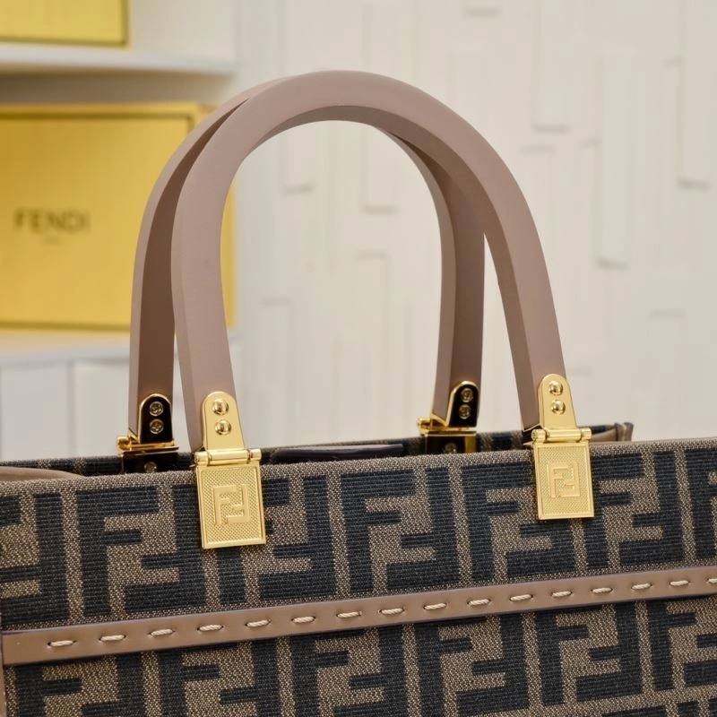 Fendi Shopping Bags RelaxedFit 85140