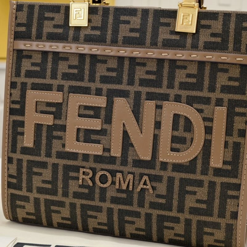 Fendi Shopping Bags RelaxedFit 85140
