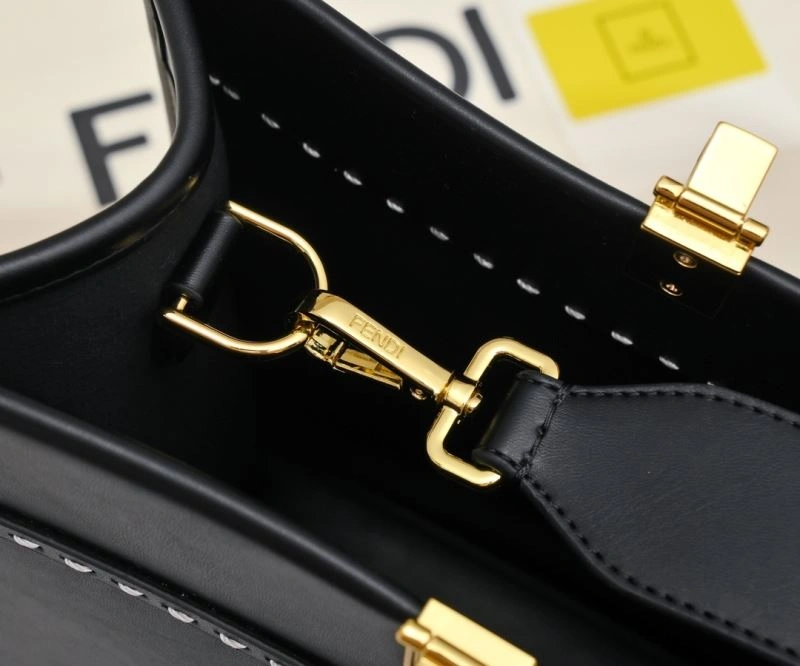 Cozy Fendi Shopping Bags 85132