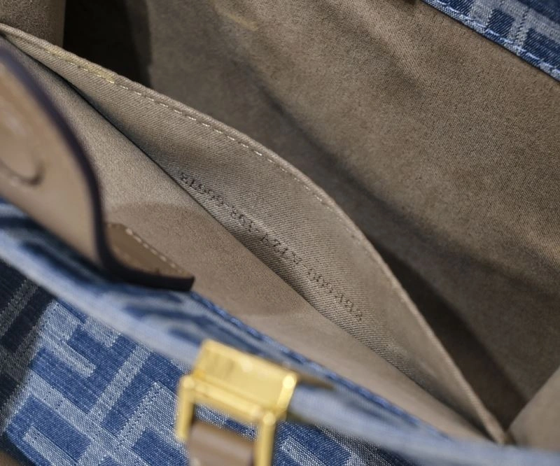 UrbanStyle Fendi Shopping Bags 85137