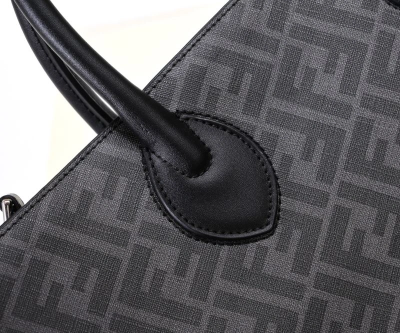 Fendi Shopping Bags FreshLook 85129
