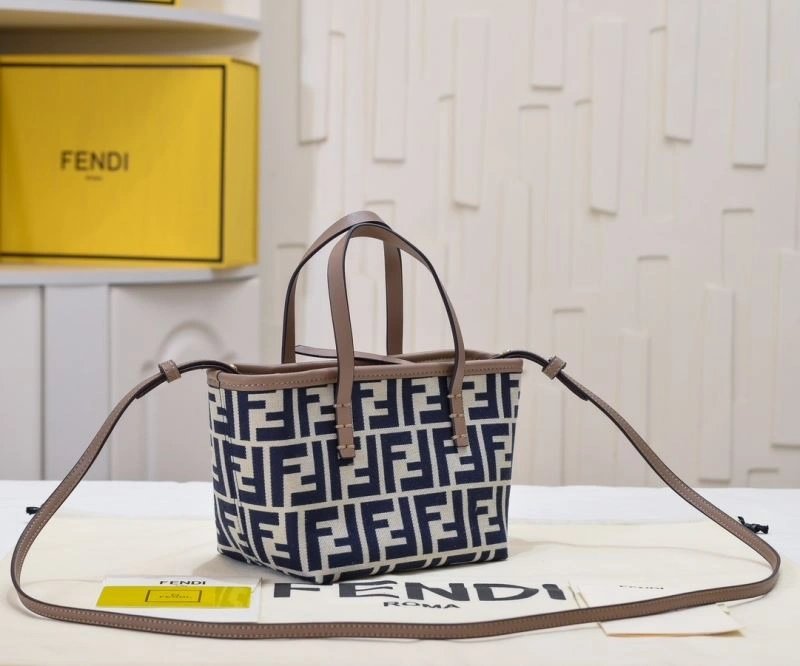 Resilient Fendi Shopping Bags 85159