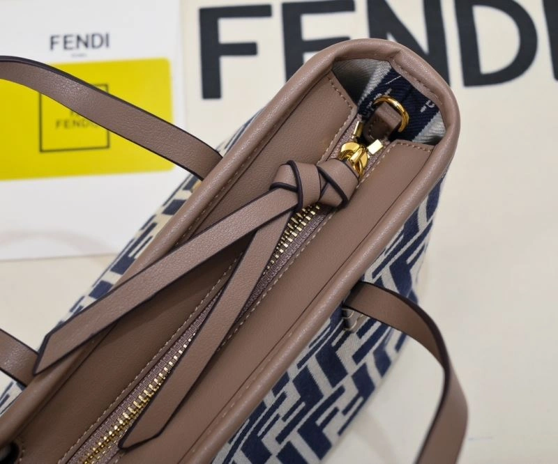 Resilient Fendi Shopping Bags 85159