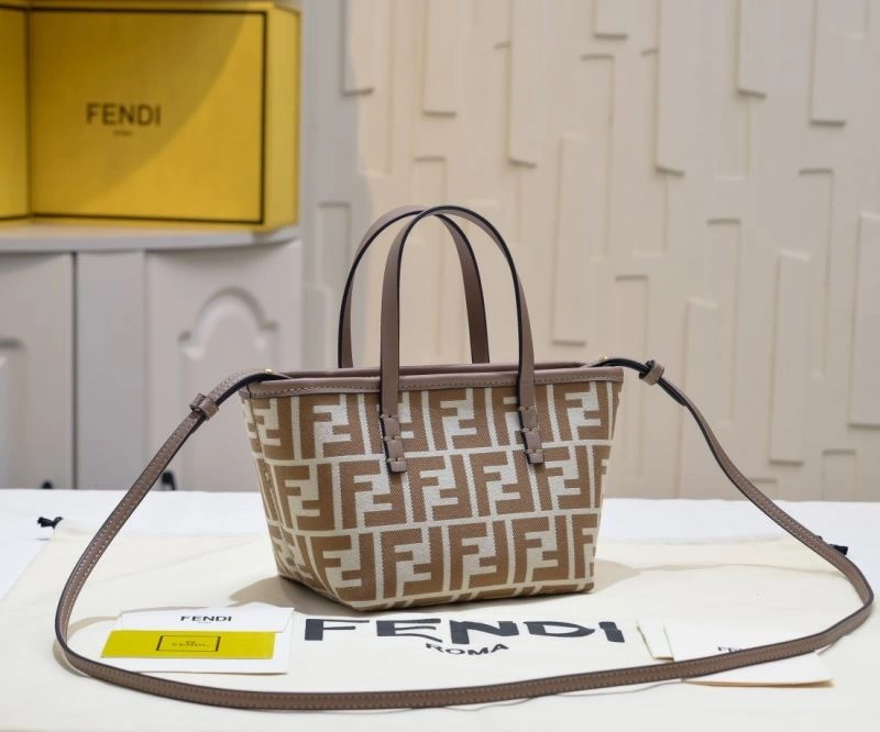 Fendi Shopping Bags Bold 85124