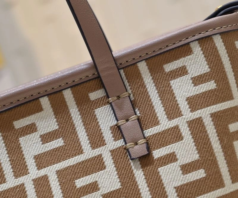 Fendi Shopping Bags Bold 85124
