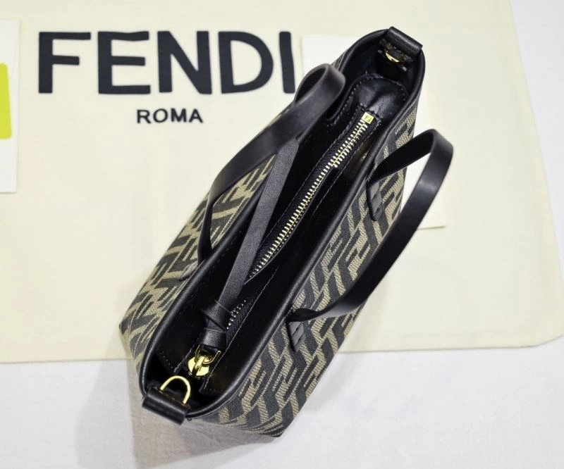 ZipUp Fendi Shopping Bags 85125