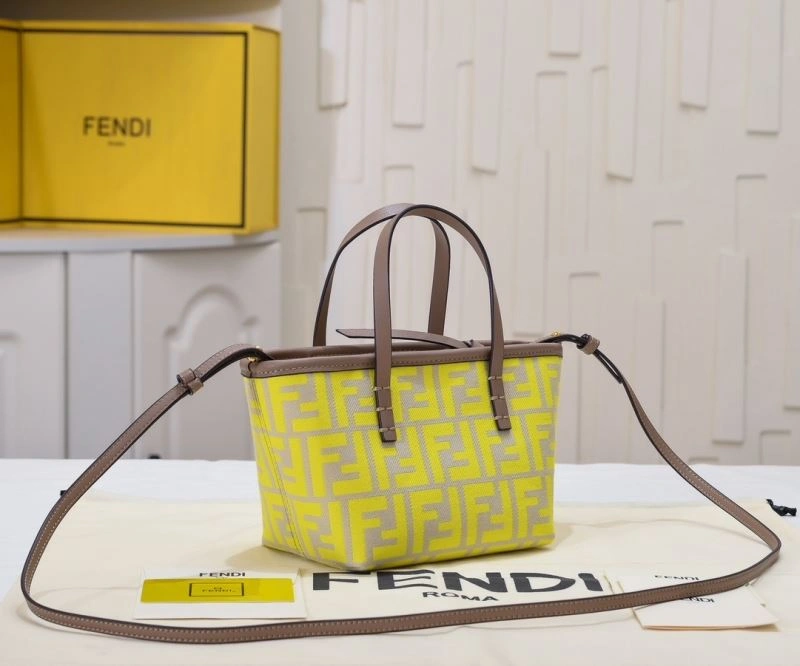 Fendi Shopping Bags RelaxedFit 85122