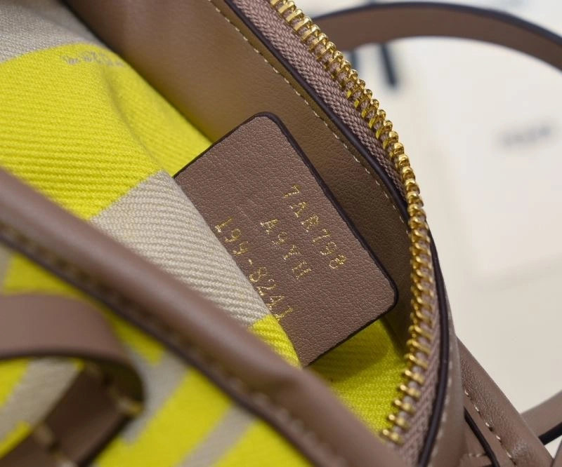 Fendi Shopping Bags RelaxedFit 85122