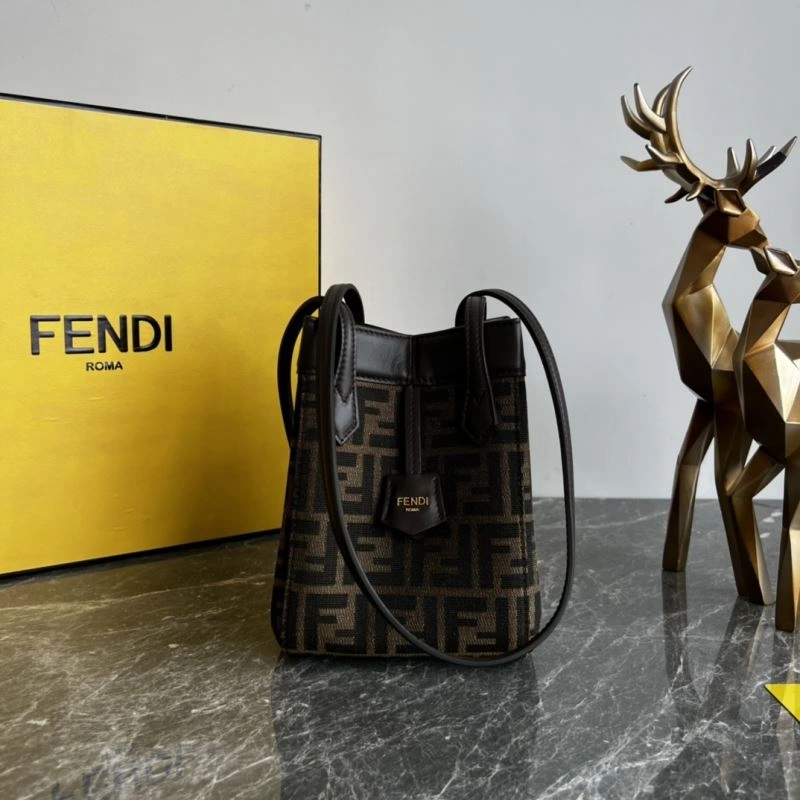 Chic Fendi Shopping Bags 78262