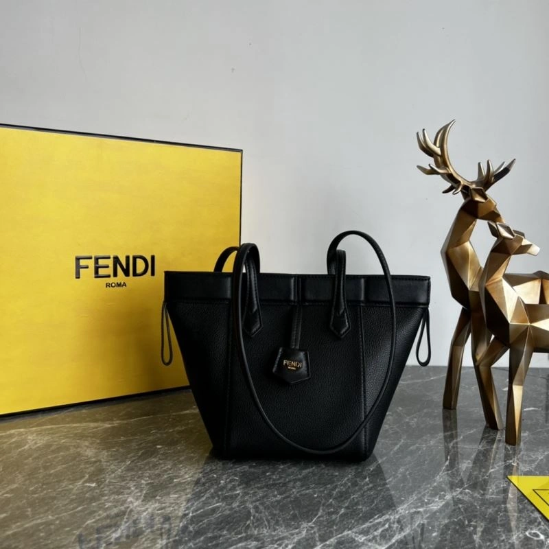 Sporty Fendi Shopping Bags 78290