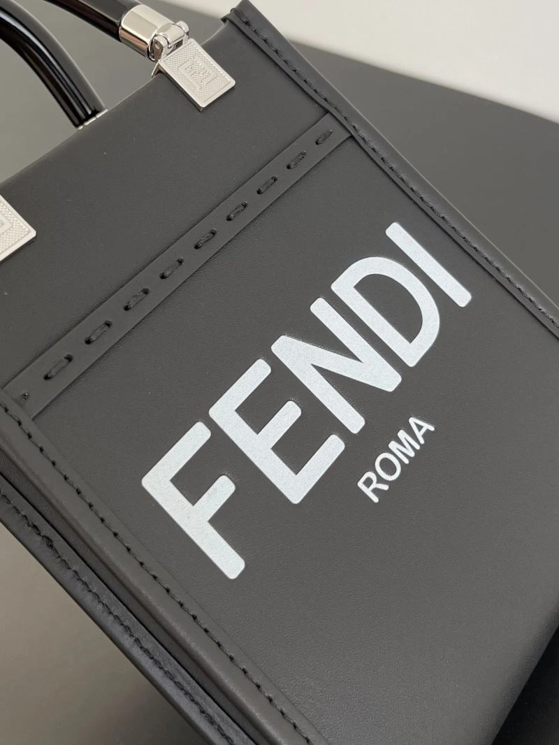 Fendi Shopping Bags Minimalist 78277