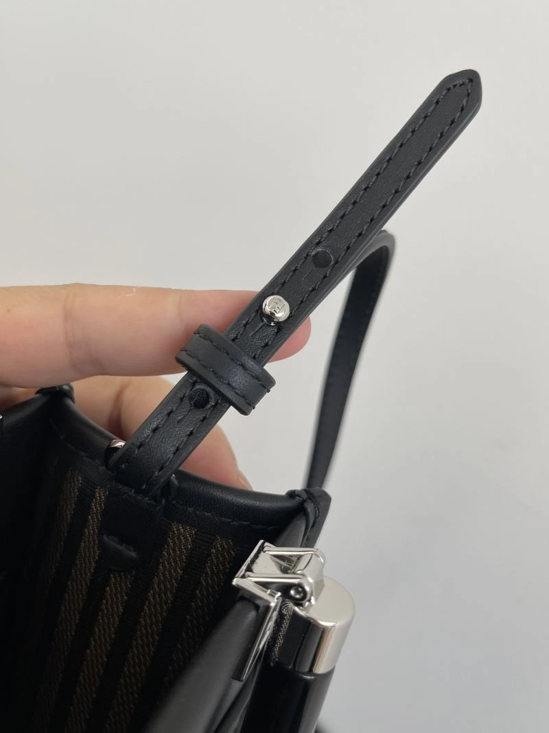 Fendi Shopping Bags Minimalist 78277