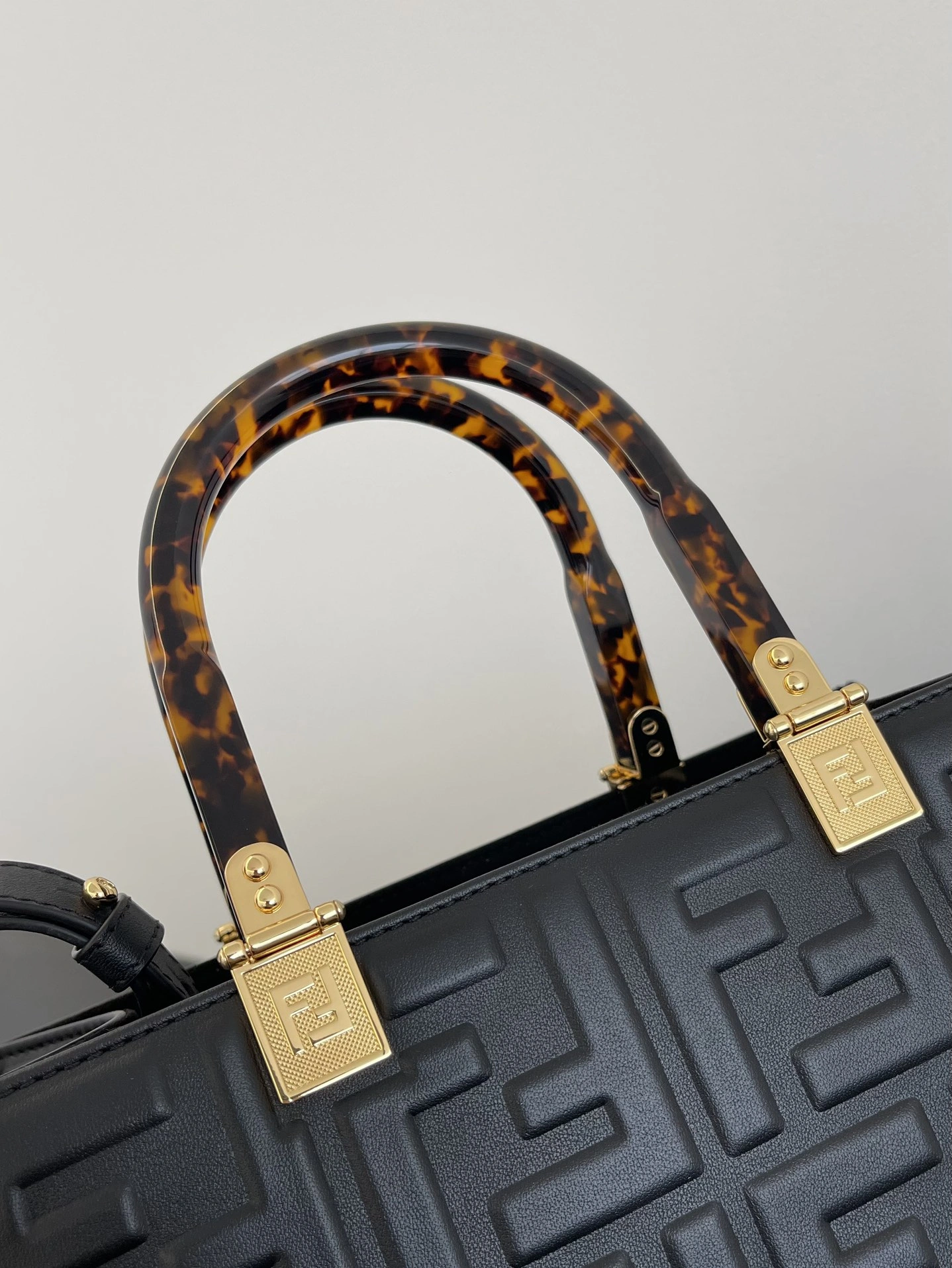 Fendi Shopping Bags Comfortable 76684