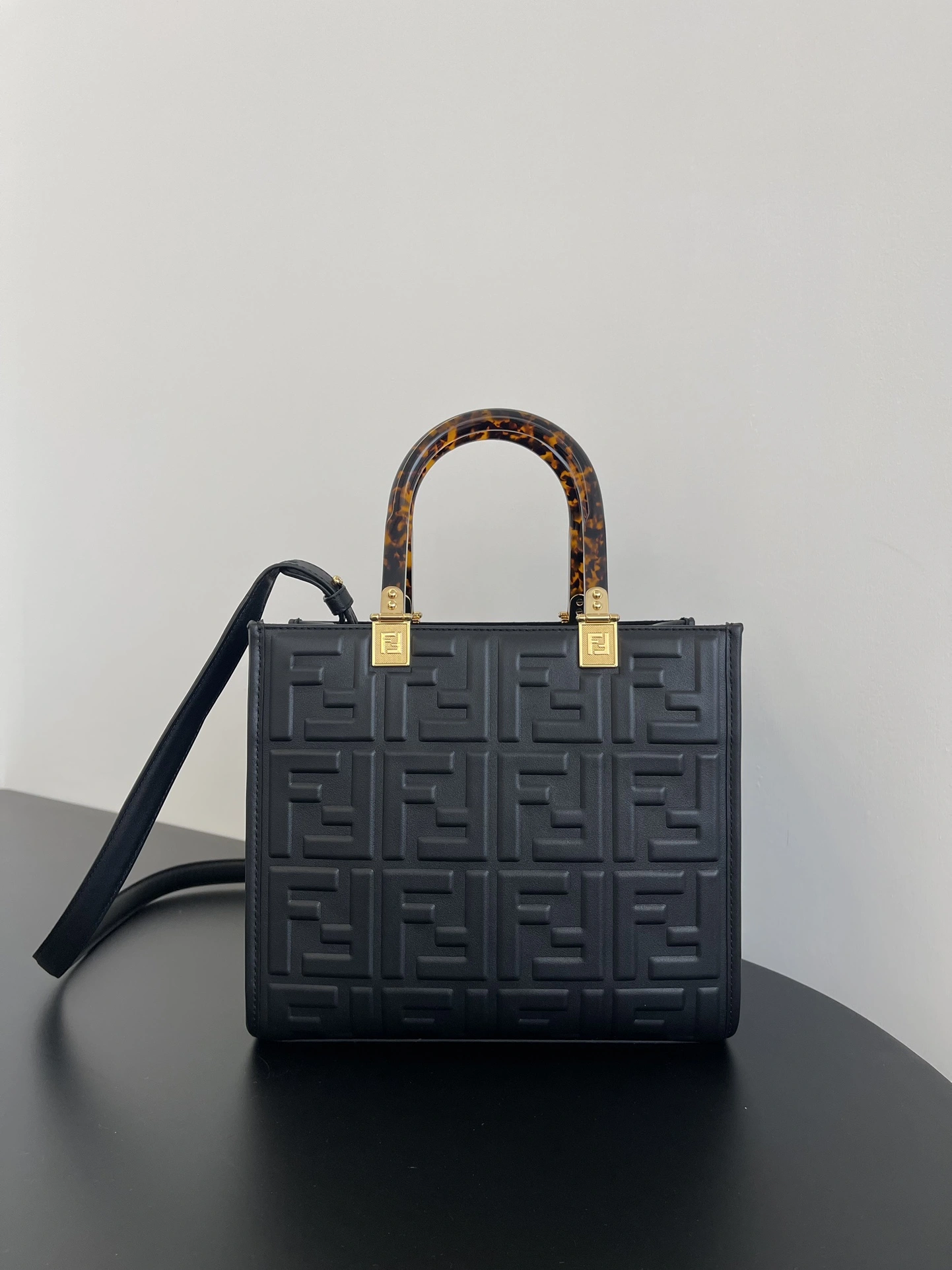 Fendi Shopping Bags Comfortable 76684