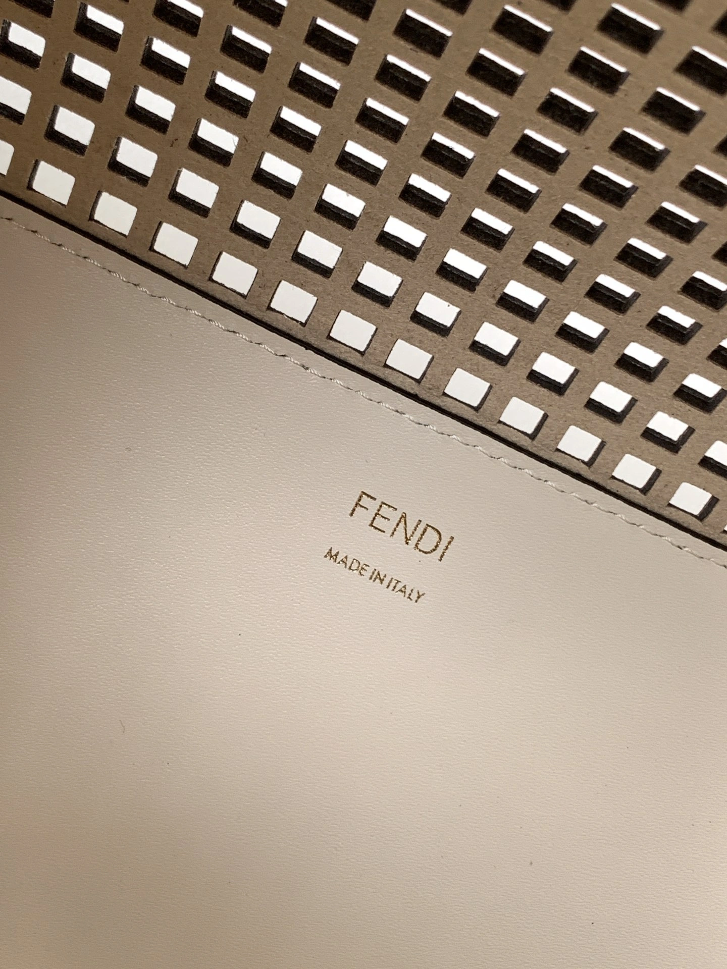 Fendi Shopping Bags SunProtective 76677