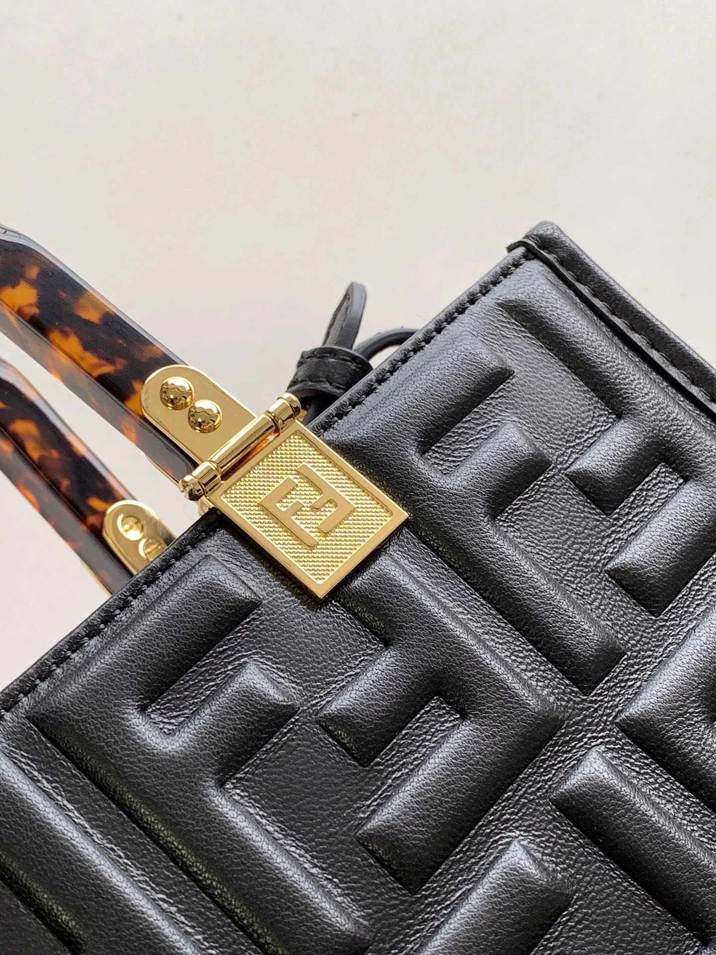 Fendi Shopping Bags Casual 76662