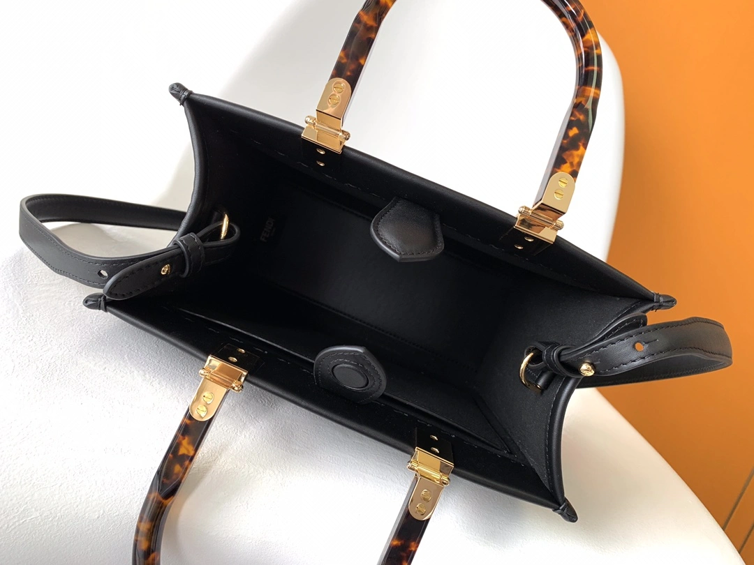 Fendi Shopping Bags Elegant 76660