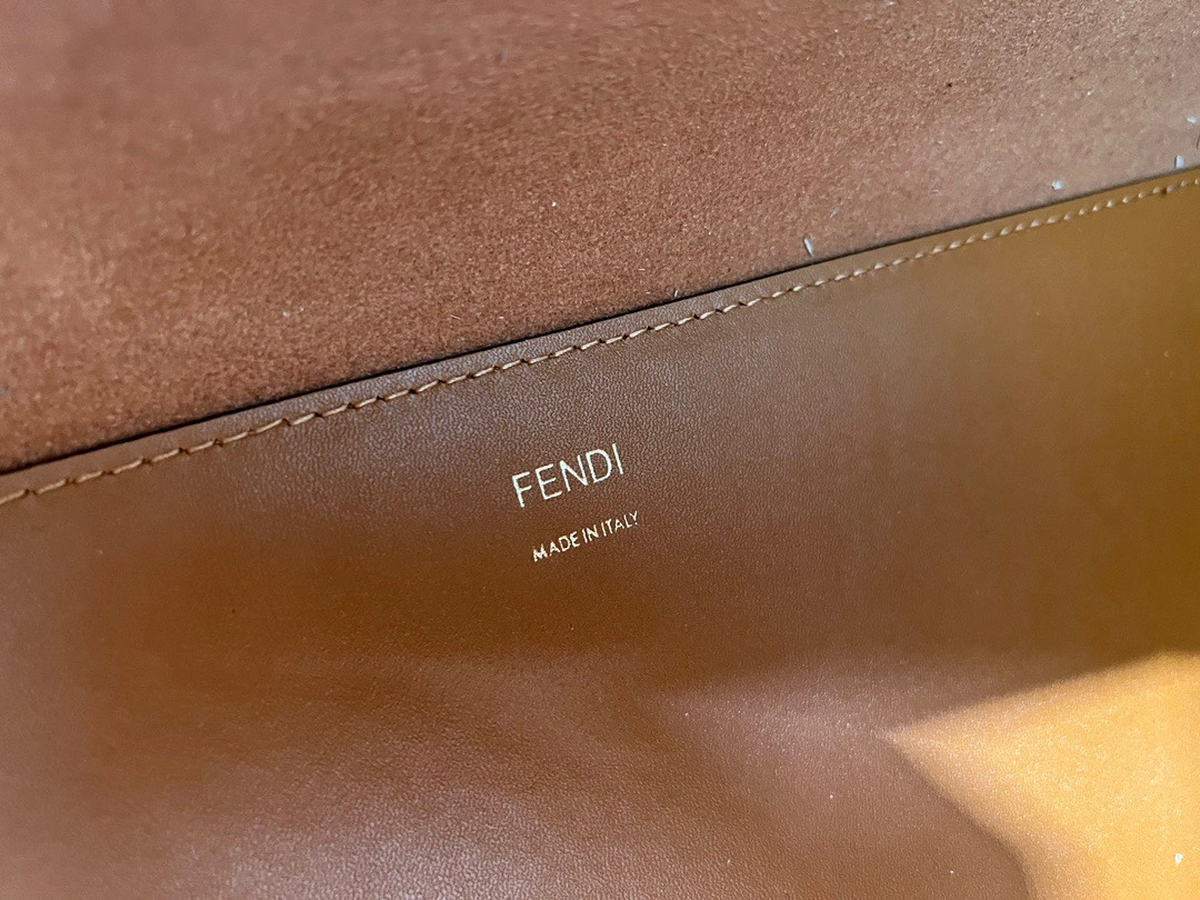 Snug Fendi Shopping Bags 76655