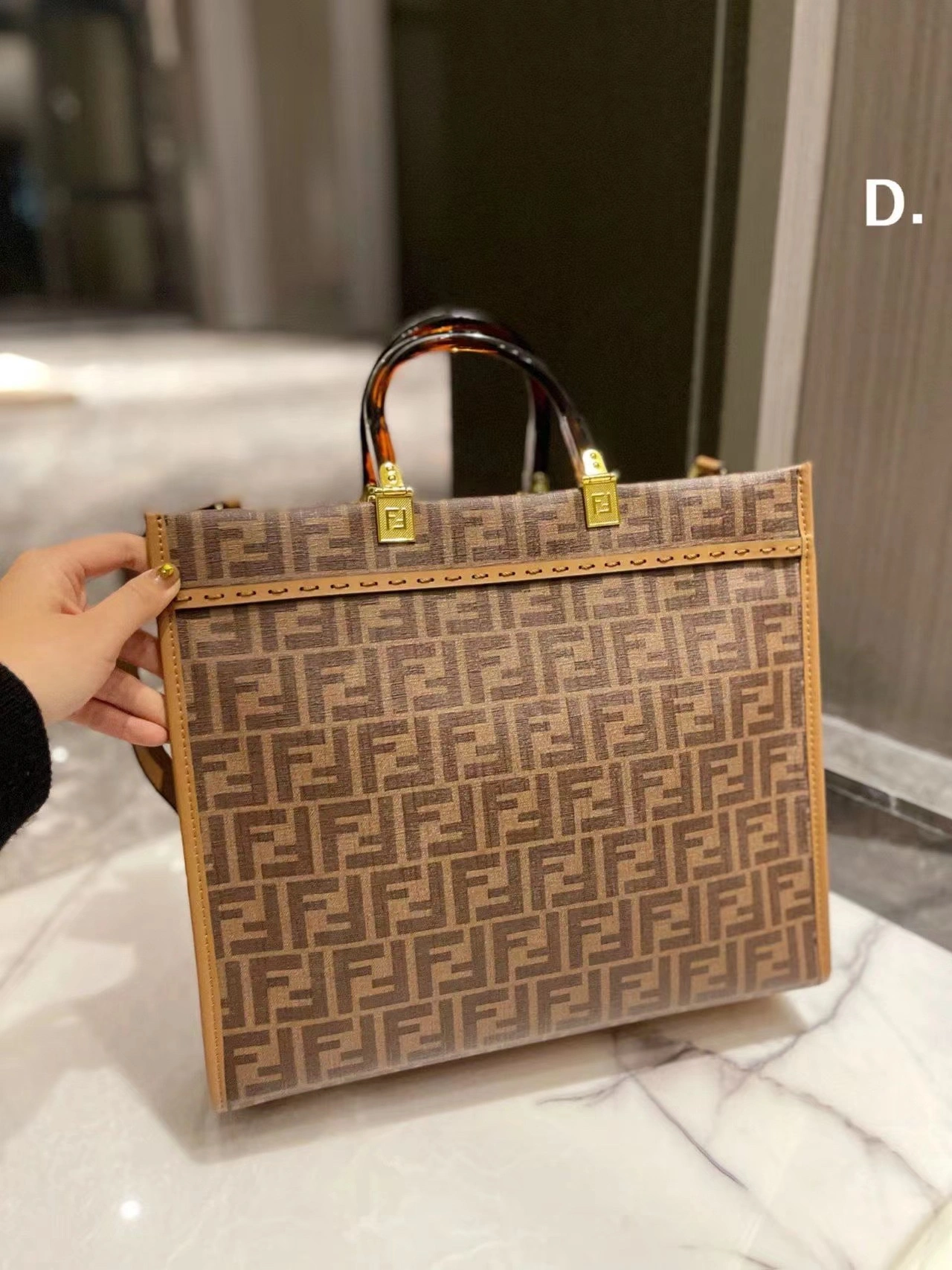 Compact Fendi Shopping Bags 76666