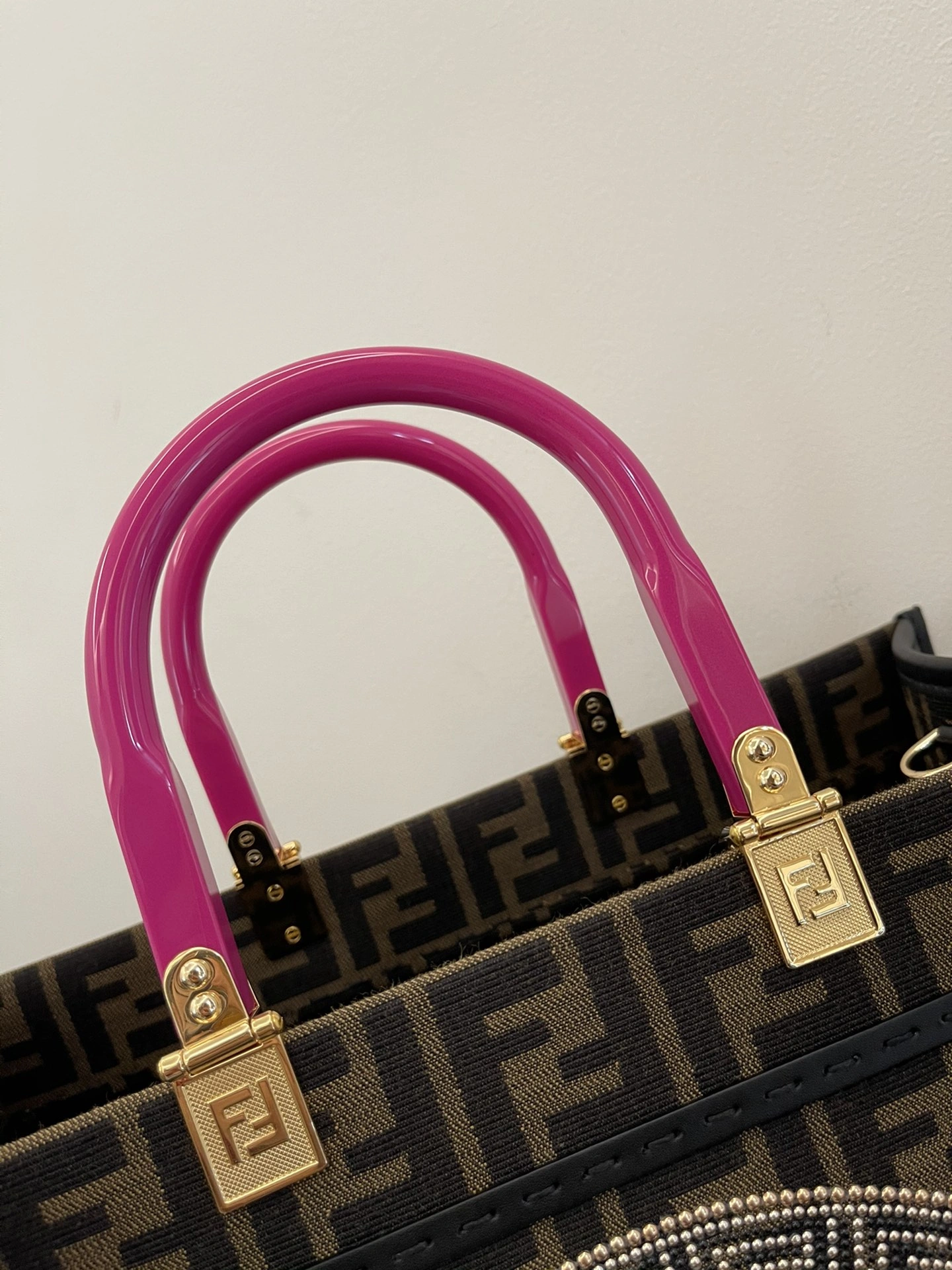 SunProtective Fendi Shopping Bags 76661