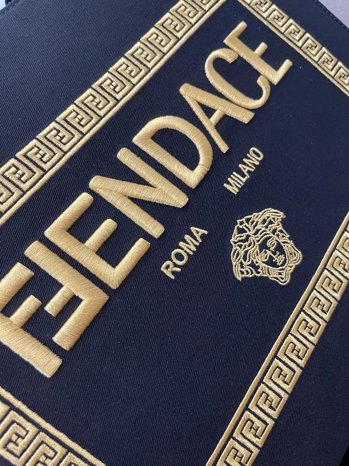 Fendi Shopping Bags Casual 76674