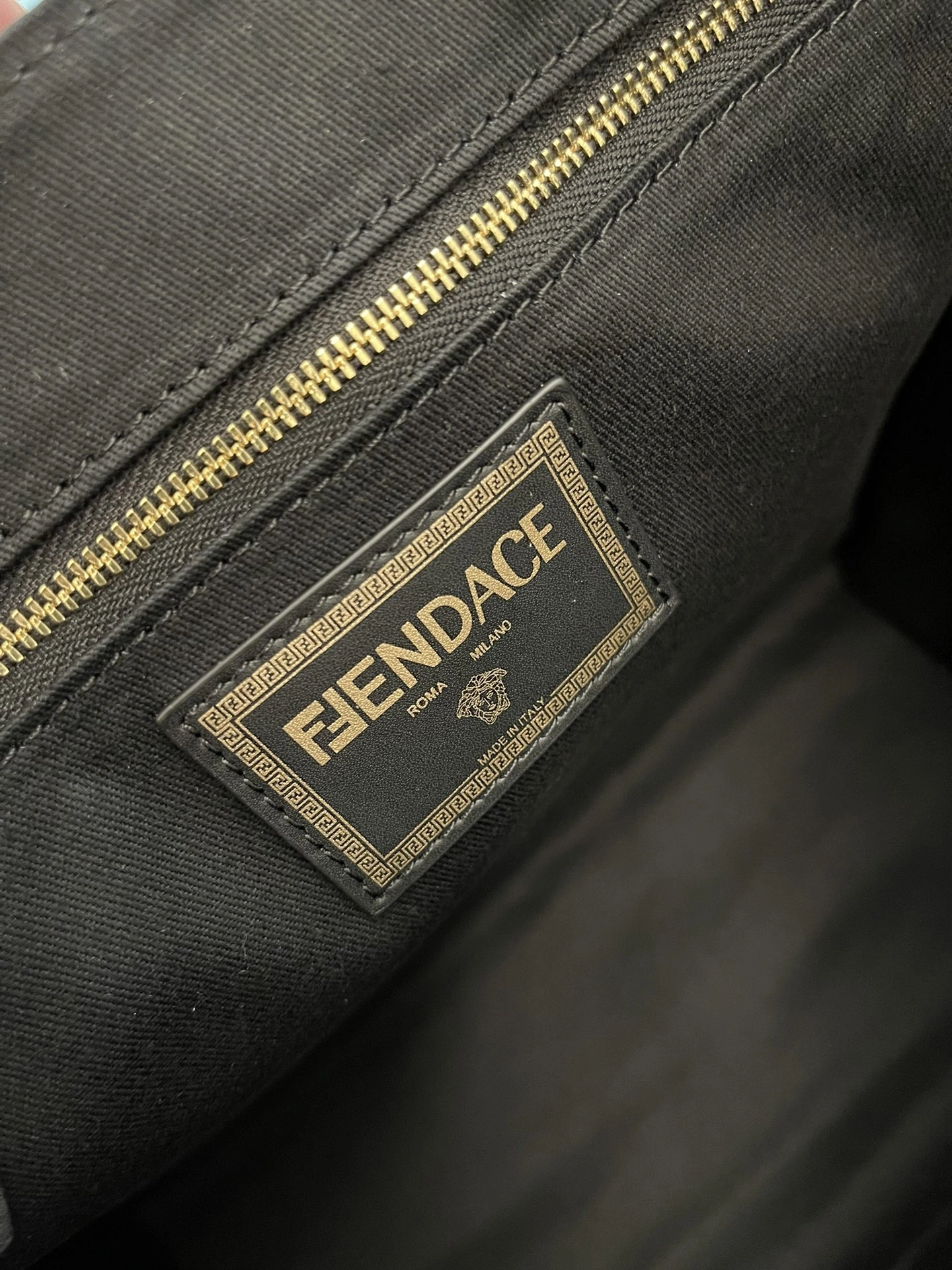 Fendi Shopping Bags Casual 76674